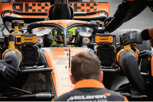 Originální merchandise McLaren na shop4fans.cz