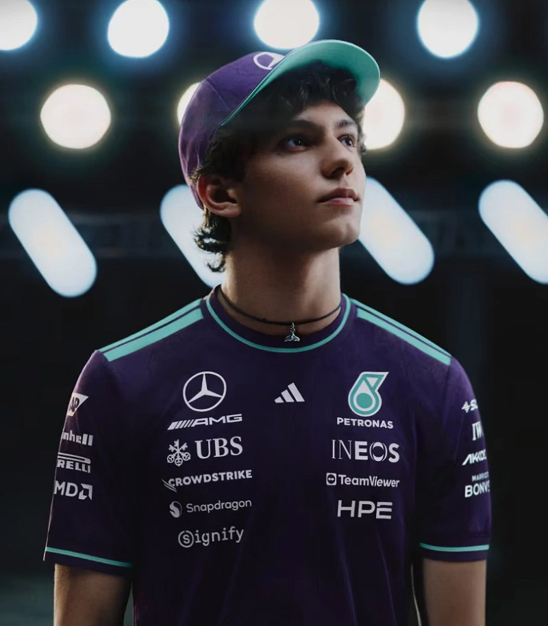 Kšiltovka Mercedes Singapure Limited