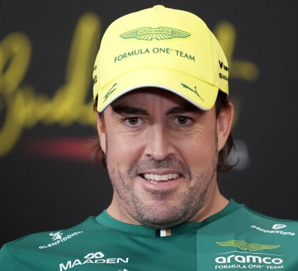 Aston Martin čepice Fernando Alonso