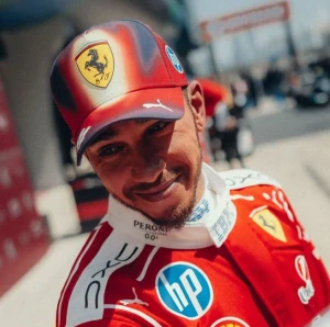 Kšiltovka Ferrari Hamilton China 2026
