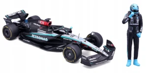 F1 Mercedes model + George Russell
