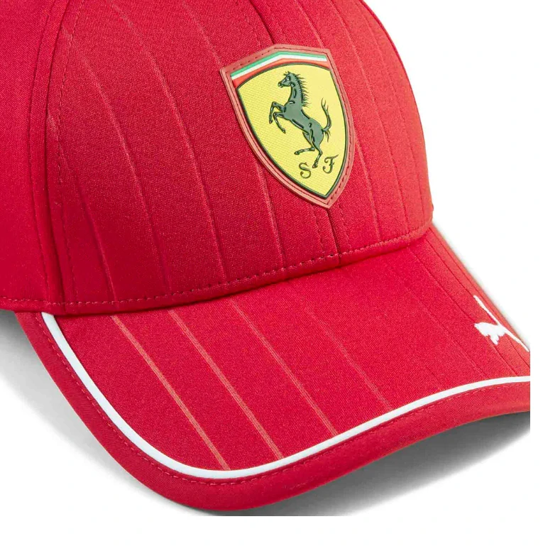 Čepice Ferrari team