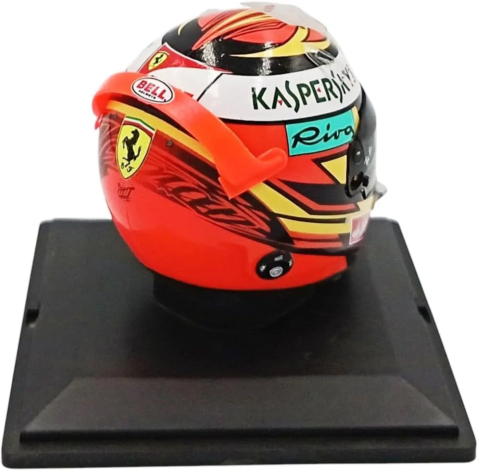 Helma Kimi Raikkonen 2017