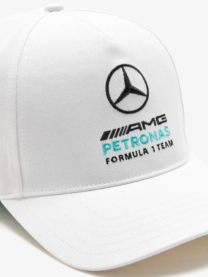 Mercedes bílá kšiltovka