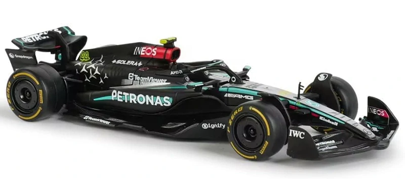 F1 Mercedes W15 Hamilton