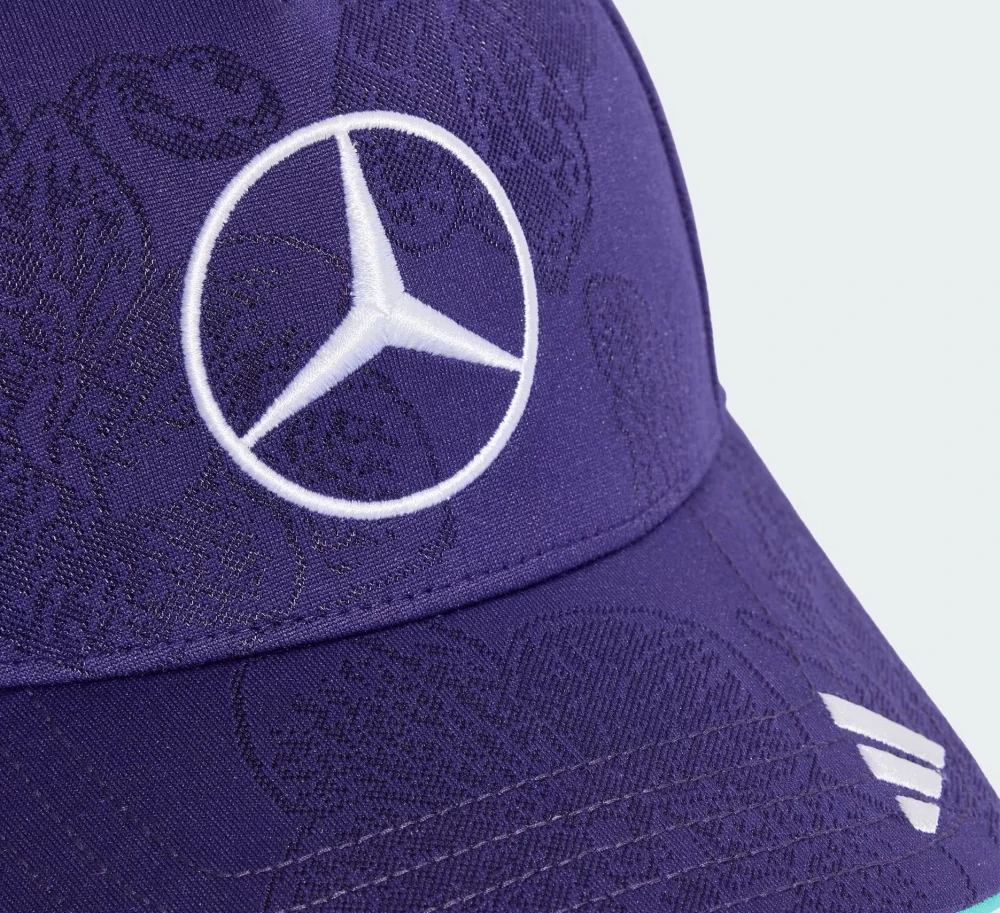 Kšiltovka Mercedes Singapure Limited