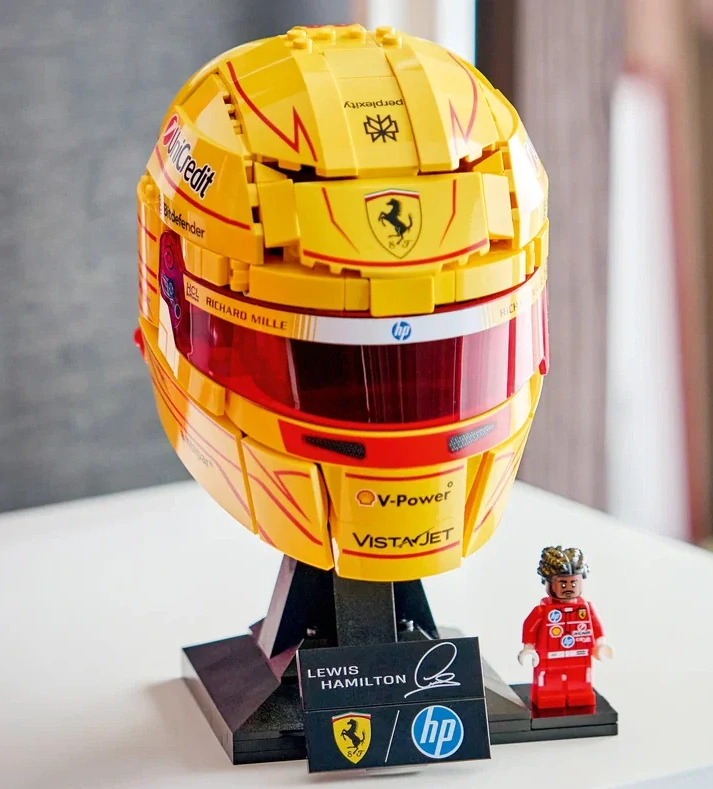 LEGO F1 Ferrari Lewis Hamilton