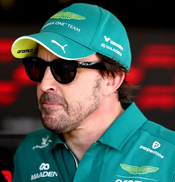 Aston Martin kšiltovka Fernando Alonso 